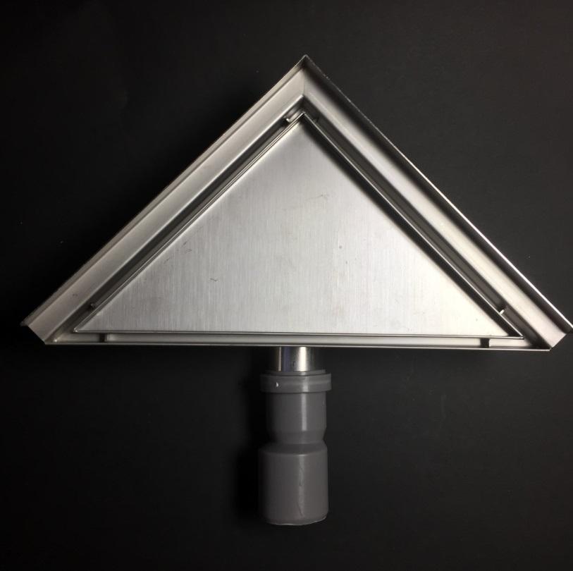 Kampinis Trikampis Trapas Su Įklijuojama Plytele 20x20 - Image 4